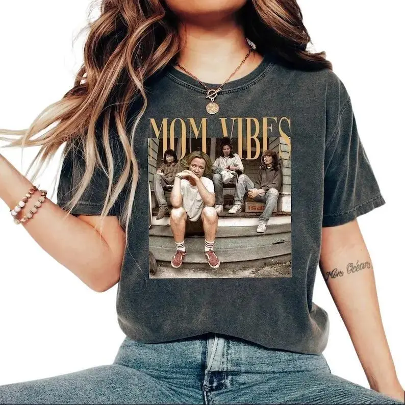 Mom Vibes Thug Life Shirt, Vintage 90s Mom Vibes Shirt - 90s Mom Vibes Shirt, 8.0.s Sitcom T-Shirt, Cool Mom Empower Womens, Round Neck Lady