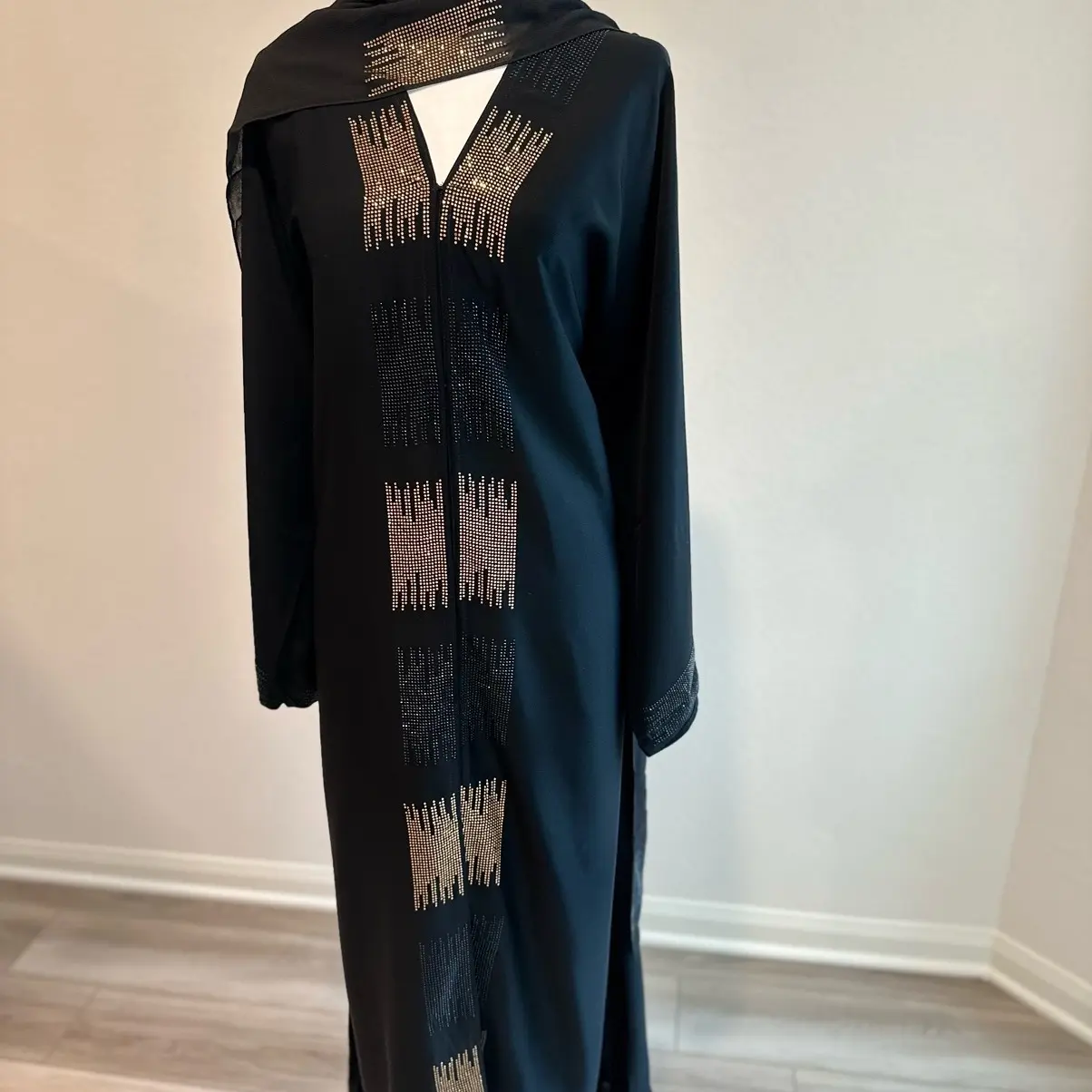 Black and gold abaya Black and gold abaya