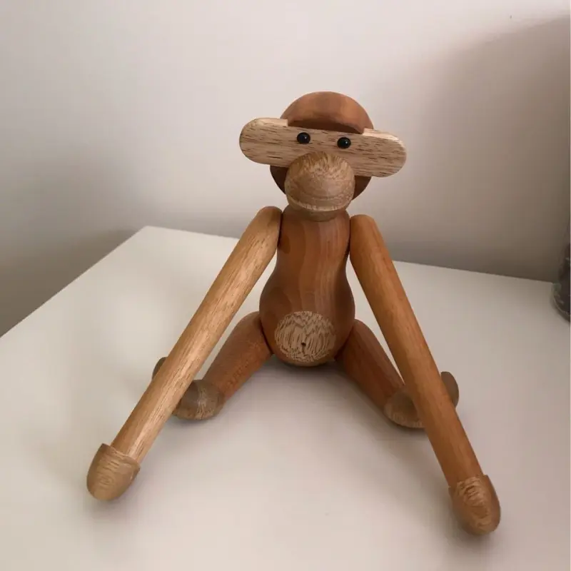 Wooden Handicraft Ornament, Modern Style Hand Carved Wooden Monkey Creative Ornament, Brown, Monkey Shaped, Gift For Friends, Valentine'S Day Gift, Home Decor Accessory, Interior Decoration Accessories, Decorative Figurines