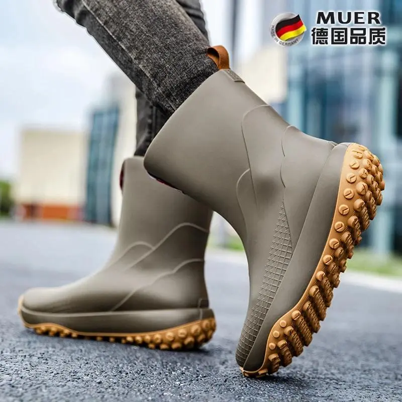 Men's rainboots mid-calf style 2025 new fashion outdoor anti-slip water shoes lightweight waterproof rubber shoes overshoes