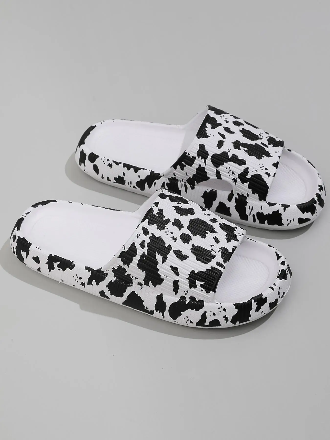 Women's Casual Leopard Pattern Summer Slides Shoes, Non-slip Soft Comfy Slippers for Summer 2024, Open Toe Eva Slides for Girl Summer Beach Outdoor