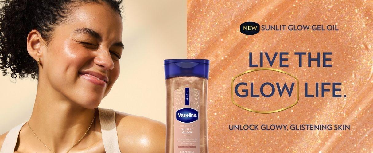 Vaseline Glazed and Glisten Sunlit Glow Body Gel Oil Vanilla Cocoa Shimmering with Ultra-Hydrating Lipids and 100% Pure Cocoa Butter, 6.8 Oz