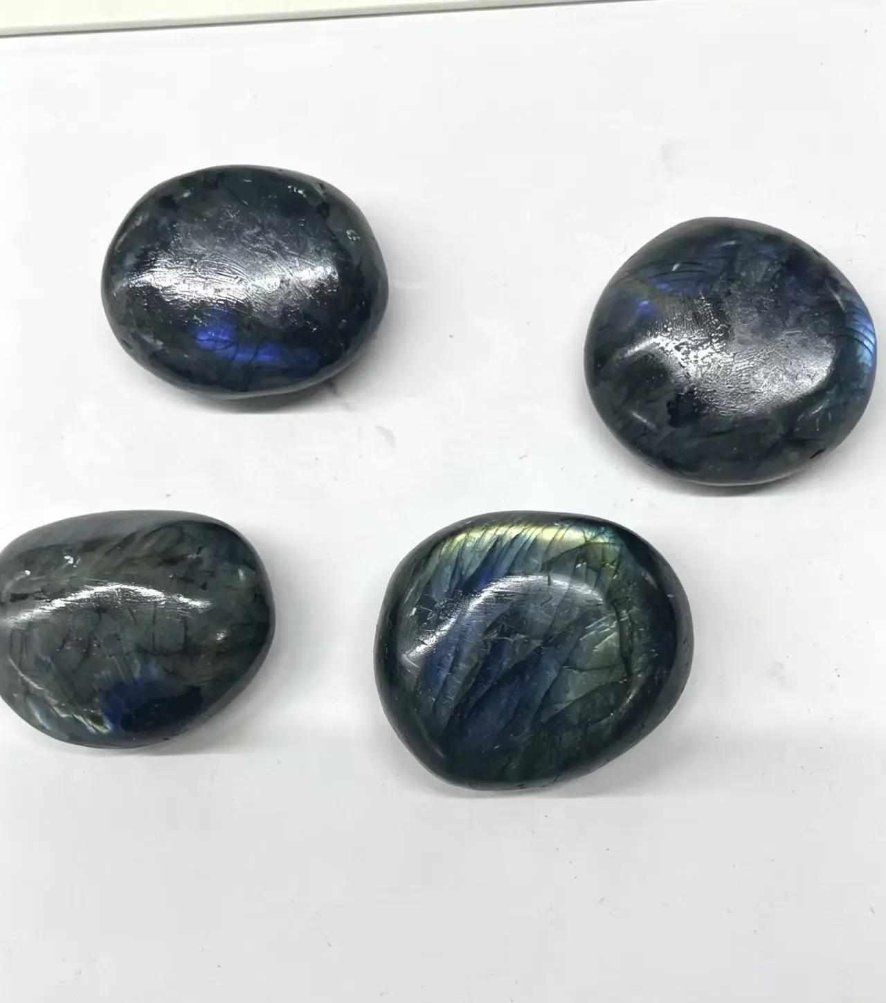 100g Natural Labradorite Palm Stones - Polished Crystal Worry Stones for Meditation, Healing, and Crystal Collection