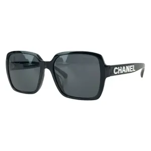 Pre-owned CHANEL Plastic Small Leather Goods 5408 A Sunglasses