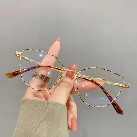 Anti-blue Light Glasses, Fashion Eyeglasses for Women & Men, Fashion Eyeglasses for Work, Daily Clothing Decor, Perfect for Student Daily Use, High Quality Eyeglasses, Trendy Casual Eyeglasses, Stylish Trendy Eyewear, Trendy Frames, Everyday Eyewear