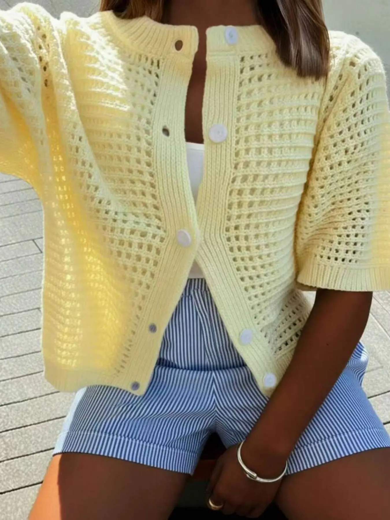 Women's Hollow Out Short Sleeve Knit Cardigan Knitwear Summer New Casual Round Neck Lightweight Top Unique Design Dopa Color Breathable High-End Shirt