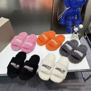 designer brand fuzzy slippers (1:1)  With box and dust bag. Footwear Flipflop Slide