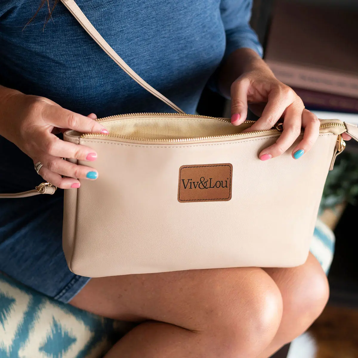 Viv&Lou® Tan Hadley Crossbody Purse Vegan Leather Everyday Handbag #M879-TAN-VL102