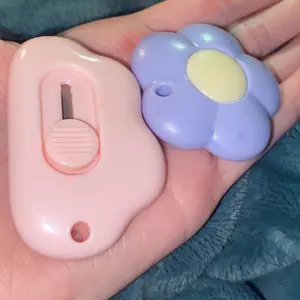 Mini Flower Cloud Shaped Portable Pocket Retractable Utility Knife, 6 Counts/set Box Cutter with Keychain Hole, Office Cutting Supplies