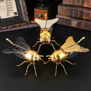 Luxury European Style Bee Honey Pot with Spoon, Premium Kitchen Seasoning Jar, Elegant Home Decor Canister