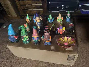 Gnomes looking for Homes