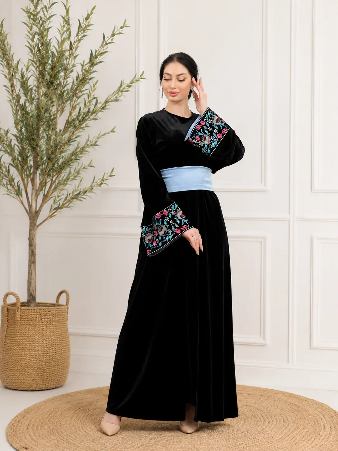 Open Bisht Abaya, Soft Velvet Fabric, Hand Embroidery, Modest Luxury Dress, Elegant Design-Elegant velvet bisht open abaya made from soft premium velvet fabric. This luxury modest design features a loose elegant fit, perfect for Ramadan, Eid, and special
