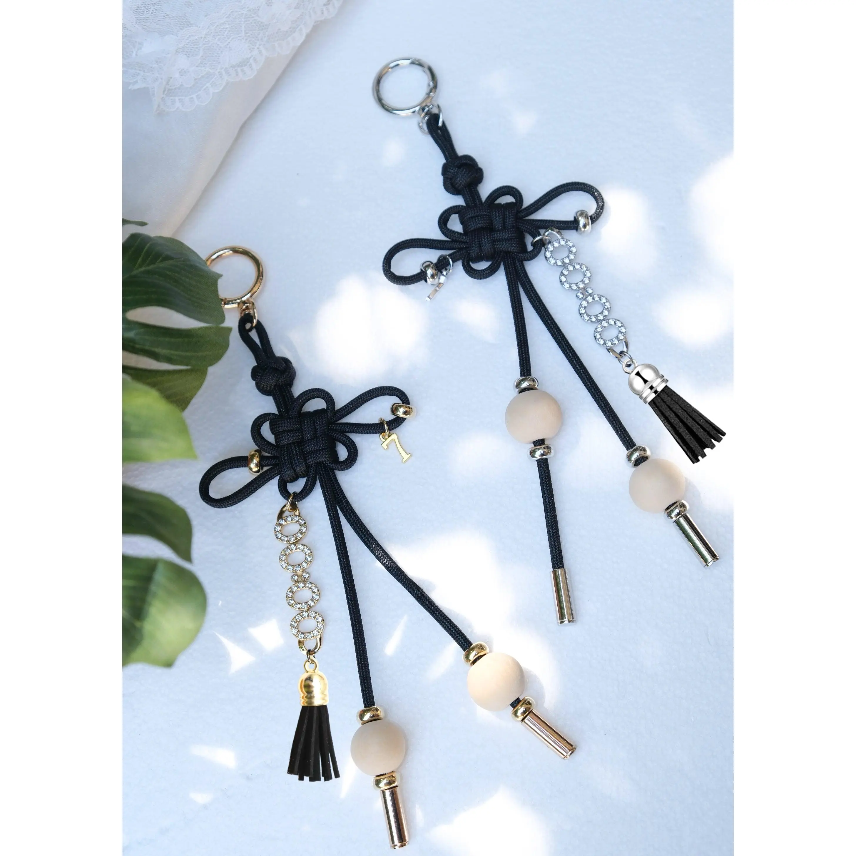 Zero O'clock Lucky Knot Keyring | 00:00 Lucky Knot