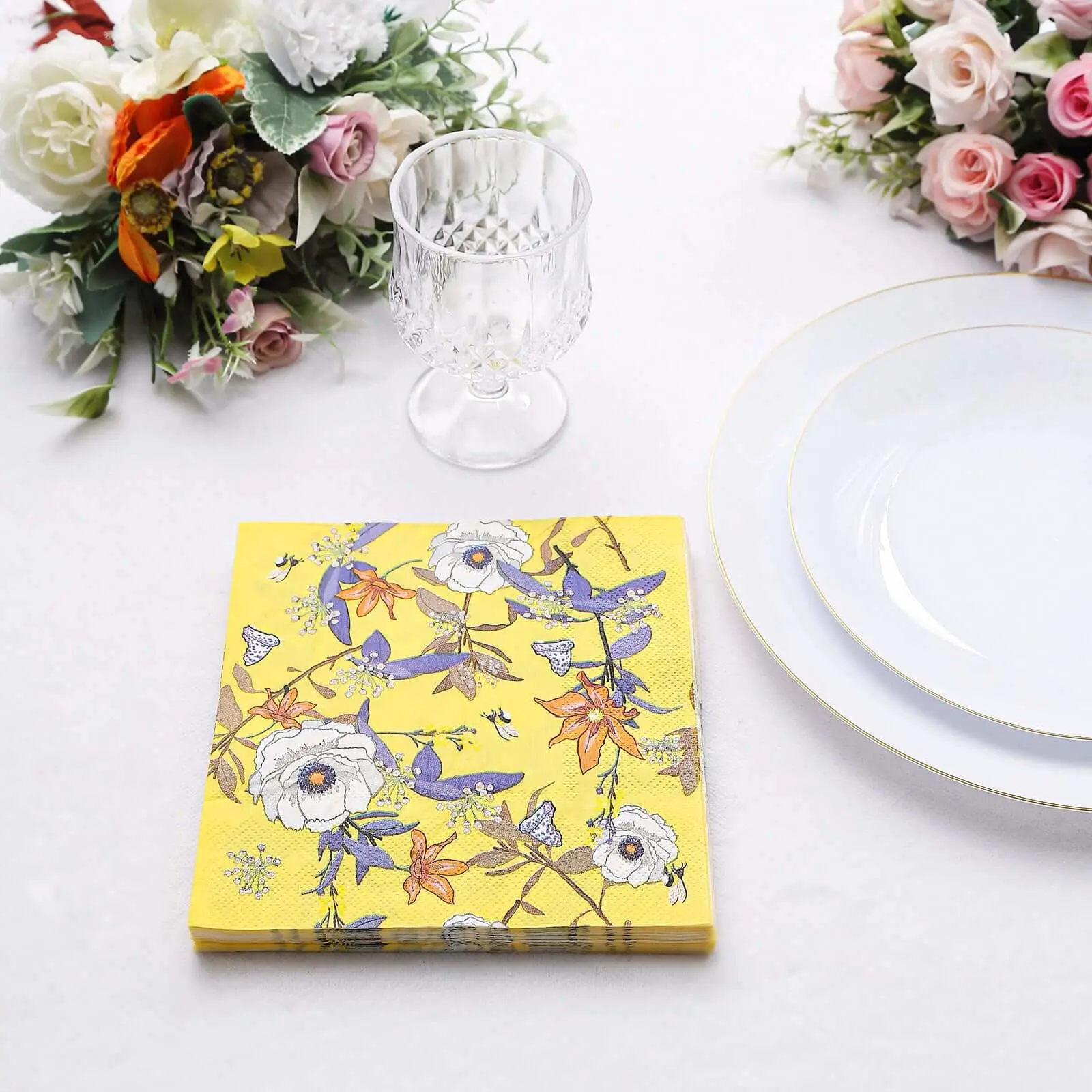 Disposable Paper Beverage Napkins, 20-Pack 2-Ply 18GSM Soft 6.5"x6.5" Bright Yellow Floral Print Tableware for Weddings, Cocktails, Birthday Events & Event Planners, Disposable Napkins, Home Hostesses