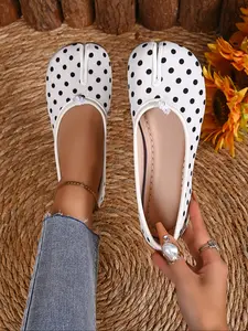 Vintage Polka Dot Shoes, Horsebit Design, Women's Flat Single Shoe, Casual Fashion Footwear, Comfortable and Stylish, Slip on flats