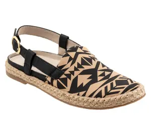 Trotters Women's Paisley Canvas Flats