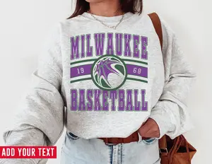 Vintage Milwaukee Buck Sweatshirt T-shirt Milwaukee Buck Bucks Sweater Bucks T-shirt Vintage Basketball Fan Shirt Retro Milwaukee