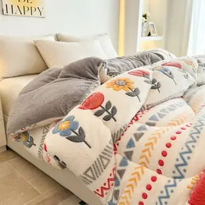 1pc Thickened Warm Quilt for Home, Luxury Printed Lamb Fleece Autumn and Winter Blanket, Soft Quilted Polyester Double Bed Comforter, All-Season Bedding, Floral Print Quilt, Floral Coverlet Bedding