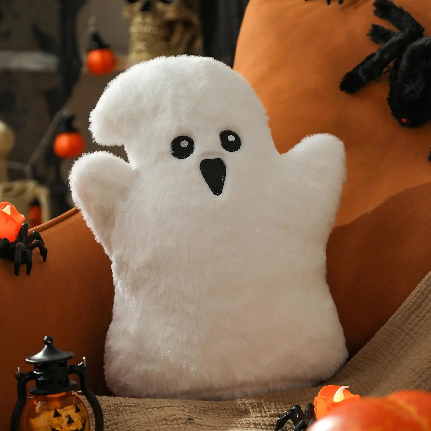 Ghost Pillows, Halloween Ghost Shaped Throw Pillows for Room Decor, White Boo Pillows 10x13 Inches Soft Faux   Cushion for Holiday