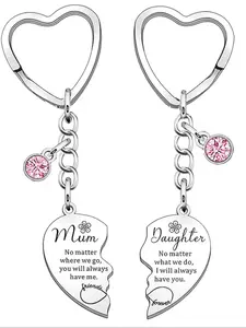 Fashion Slogan Pattern Metal Keychain for Mom and Daughter, Heart Shaped Stainless Steel Keychain, Trendy All-match & Exquisite Keychain for Gift, Personalized Heart Tag
