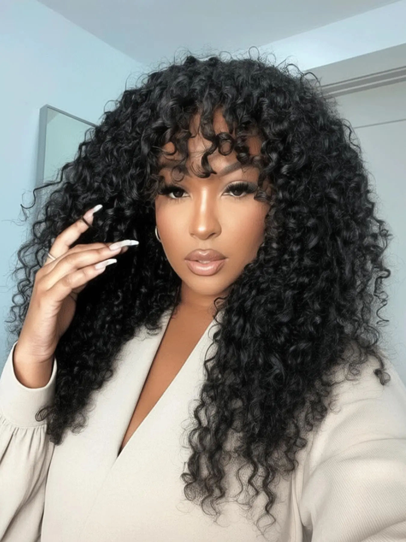 20 Inch Burgundy Reddish Brown Highlight Dark Root Curly Wig With Bangs Fluffy Shaggy Layered Synthetic Wig, Synthetic Fiber Wigs, Premium Fiber Blend Full Machine Made Scalp Top Glueless Blonde Highlight Daily Party Heat Resistant Wig, No Glue Wig