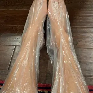 Transparent Foot Cover, Plastic Socks for Moisturizing Feet, Feet Care Products, Soft and Comfortable, Suitable for Daily Use