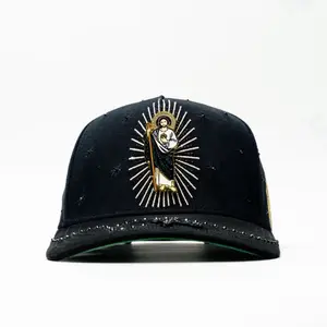 San Judas Tadeo crystal SnapBack for Men with Unique Logo Design and Adjustable Snap Closure