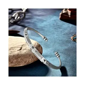 1pc small fish diamond-shaped bracelet for a lady, which can be freely adjusted in size, is a birthday gift for your girlfriend