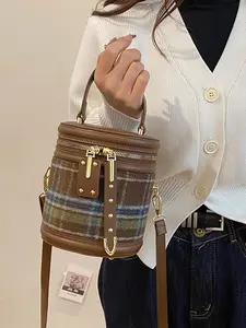 Women's Fashionable Plaid Pattern Cylinder Bag, Casual Versatile Handbag with Adjustable Strap, Trendy All-match Commuter Bag for Daily Used