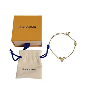 Pre-owned Louis Vuitton  by Rebag