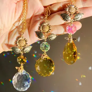 A Crystal Sunflower Bee Sun Catcher, Featuring Golden Flowers And a Yellow Crystal Prism, Can Be Used As a Car Accessory Or Rearview Mirror Ornament. It'S a Great Gift for Housewarming, Party Decoration, Home Decor