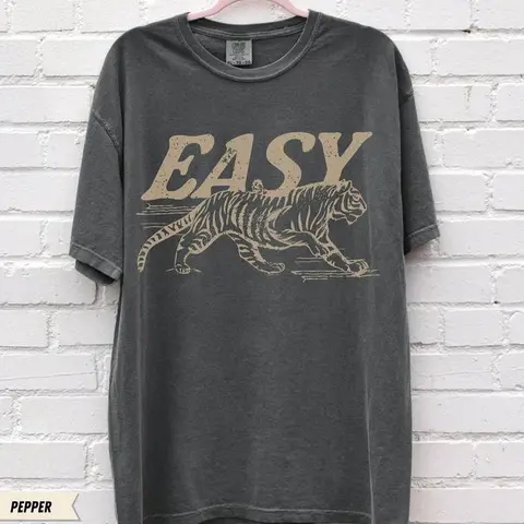 Comfort Colors Easy Tiger T-shirt - Casual Crew Neck, Long Sleeve, Graphic Design, Available in Multiple Colors, Suitable for Men & Women - Top