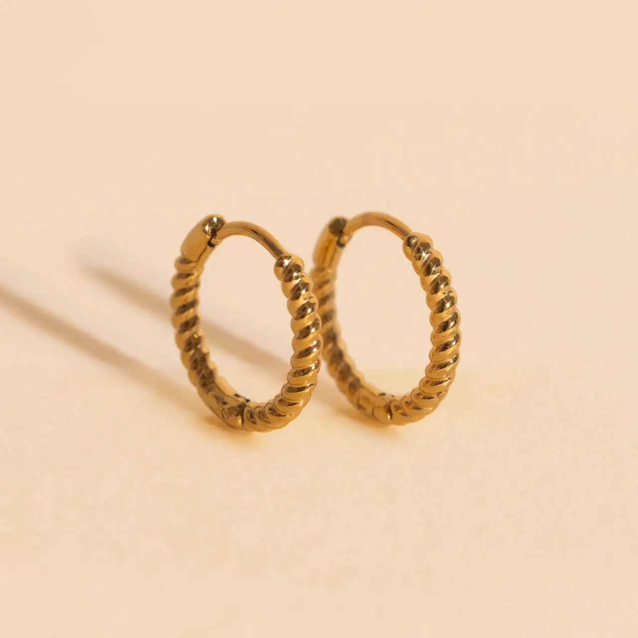 Rope Rounded Huggie Hoop Earrings