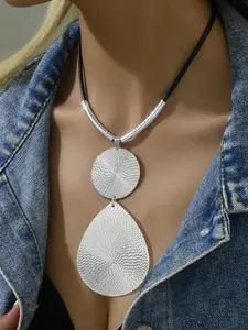 Elegant Autumn and Winter Sweater Necklace - 1pc New Elegant Design for Layering and Seasonal Style