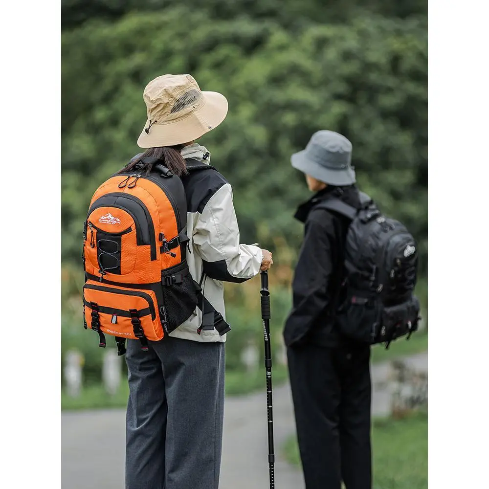 Heavy-Duty Large Capacity Backpack for Men - All-Weather Casual Backpack for Mountain Hiking, College Campus, and Business Travel, Featuring Rain Cover and Expandable Storage Compartments