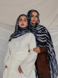 Fashionable Striped Long Outdoor Breathable Women's Scarf, Muslim Headscarf Shawl, Hijab, Daily Wear Clothing Accessory, Birthday Gift