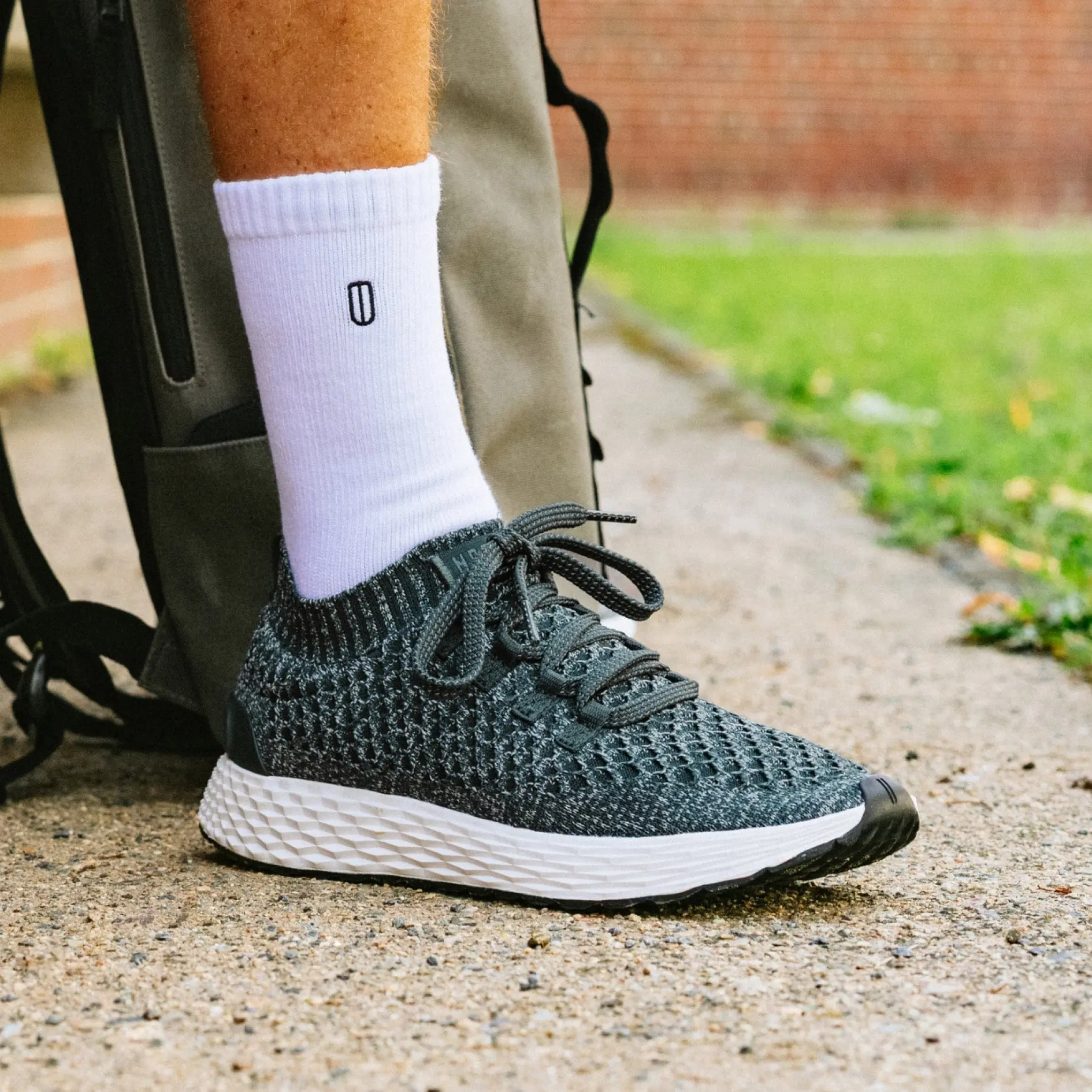 natural life様② NOBULL Men's Allday Knit Shoe in Classic White Yellow Alert