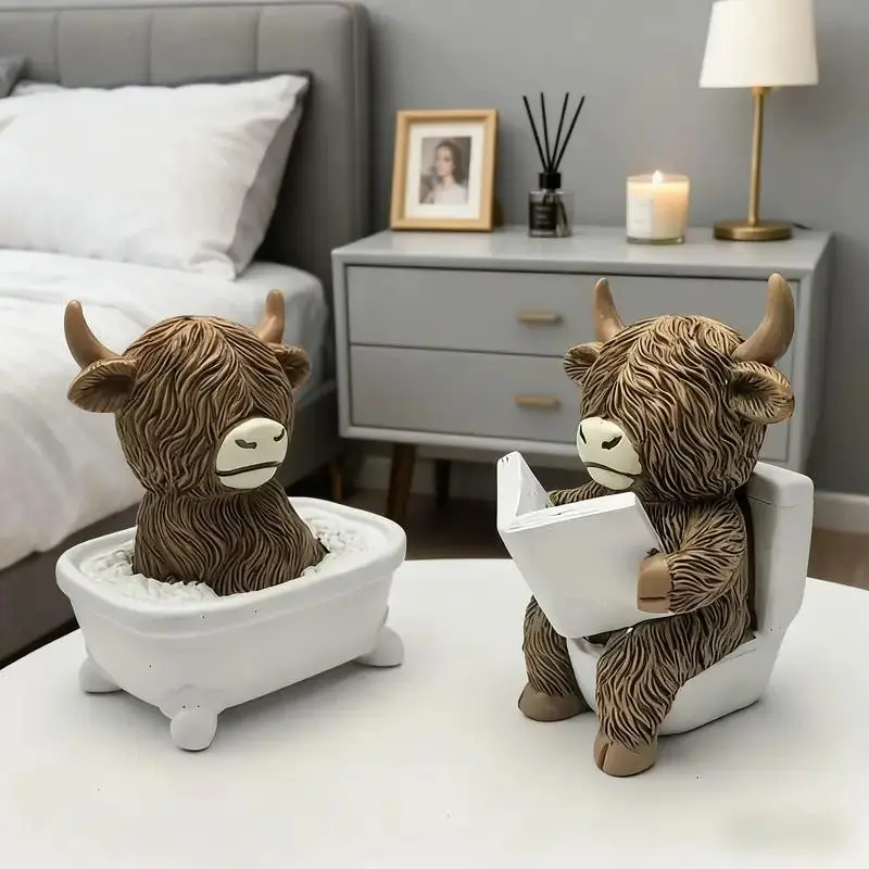Highland Cow Reading Book Resin Toilet Tank Figurine - Funny Farmhouse Bathroom Ornaments, Animal Decorations, Interior Decoration Accessories, Sculpture, Figurines for Collectors, Home Office Gift, Resin Sculptures