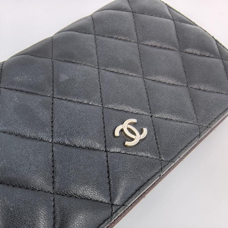Pre-owned CHANEL Leather Small Leather Goods Bifold Wallet Vintage Black Lambskin JY00119