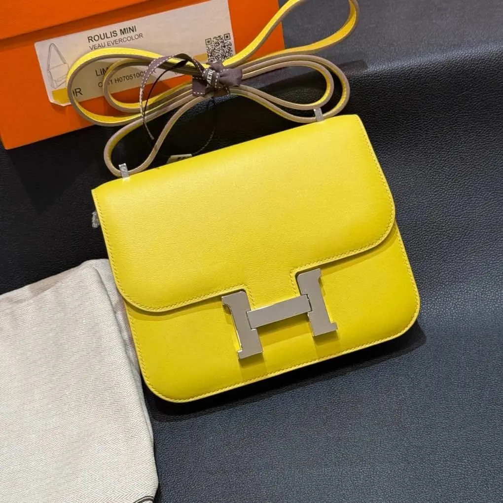 Pre-owned HERMÈS Constance 19 Jaune Citron Epsom Leather Palladium Hardware D Stamp Shoulder Crossbody Bag 2500650