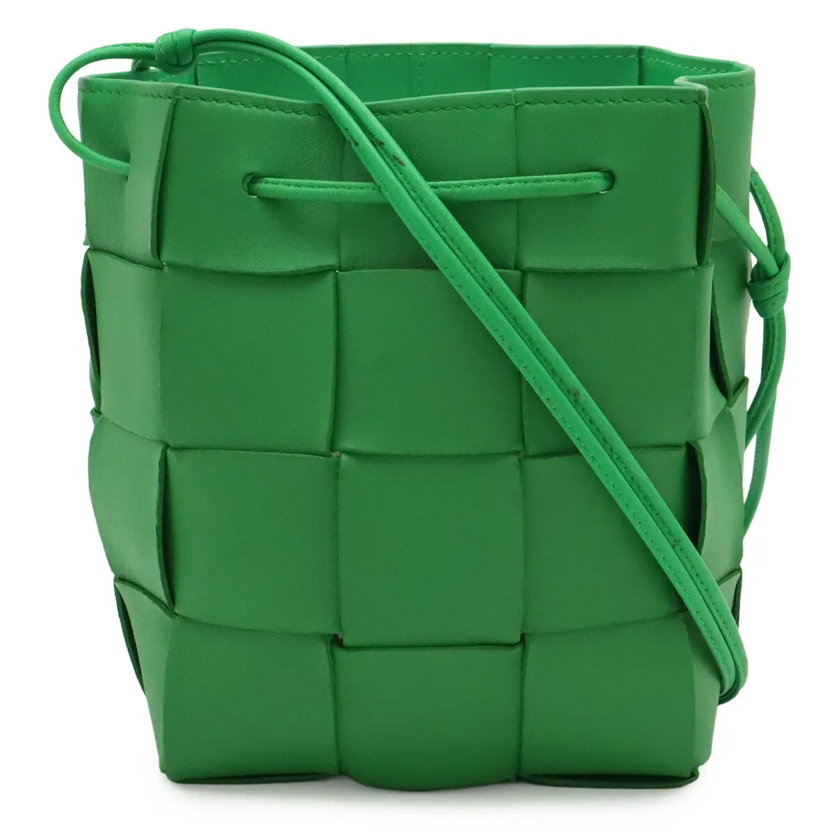 Pre-owned BOTTEGA VENETA Lambskin Shoulder Bags Cassette small bucket bag