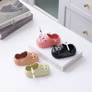 The ceramic ashtray with holes is designed to resemble everyday tools. It is suitable for home, office, hotel decoration, Easter gifts and birthday presents. It is both attractive and durable.