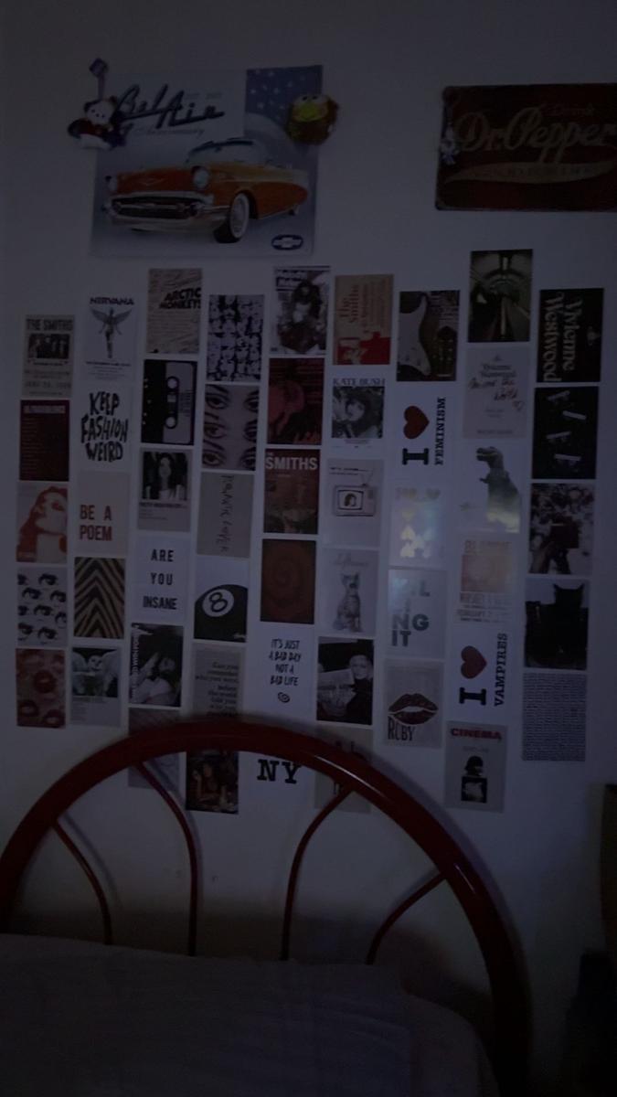 Item: Downtown Gril Wall Collage Kit, 4x6 inchx50pcs