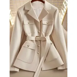 Elegant women’s jacket fitted with a structured button front, perfect for office wear, casual and everyday, versatile design with chic details