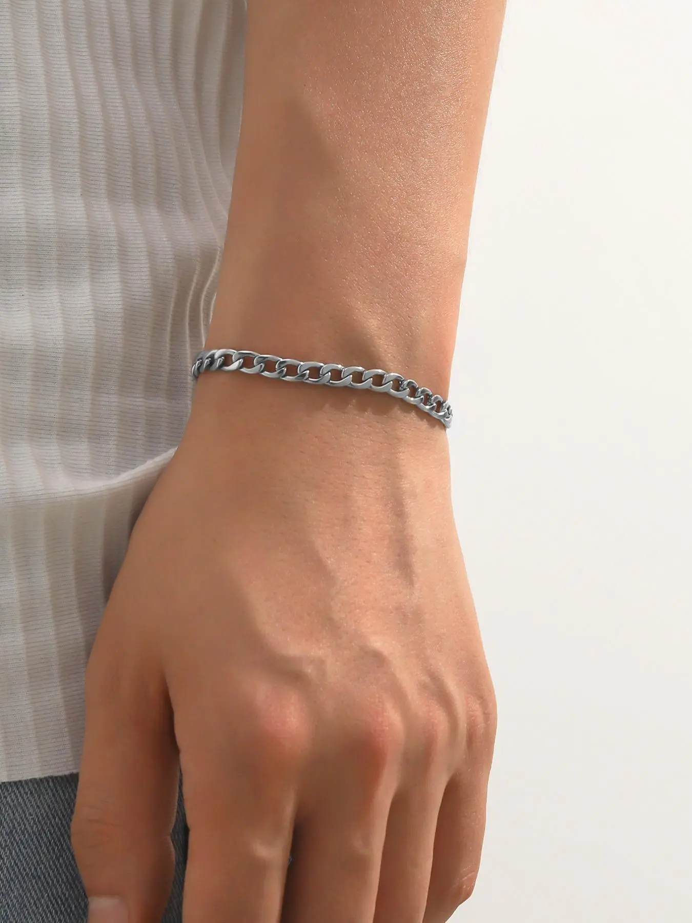 1 Piece Simple Plain Stainless Steel Wrist Link, Casual All-match Jewelry for Men's Gift, Female Classic Fashion Accessories for Daily Wear, Minimalist Chain Bangles, High Quality Bracelet, Metal Bracelet, Stainless Steel Bracelets