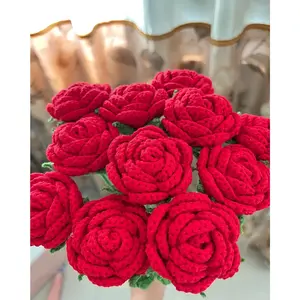 Crochet , DIY Crochet Flower Bouquet, Finished Handmade , Artificial , Knitted Red Roses for Valentine's Day, Mother's Day (8, Red)