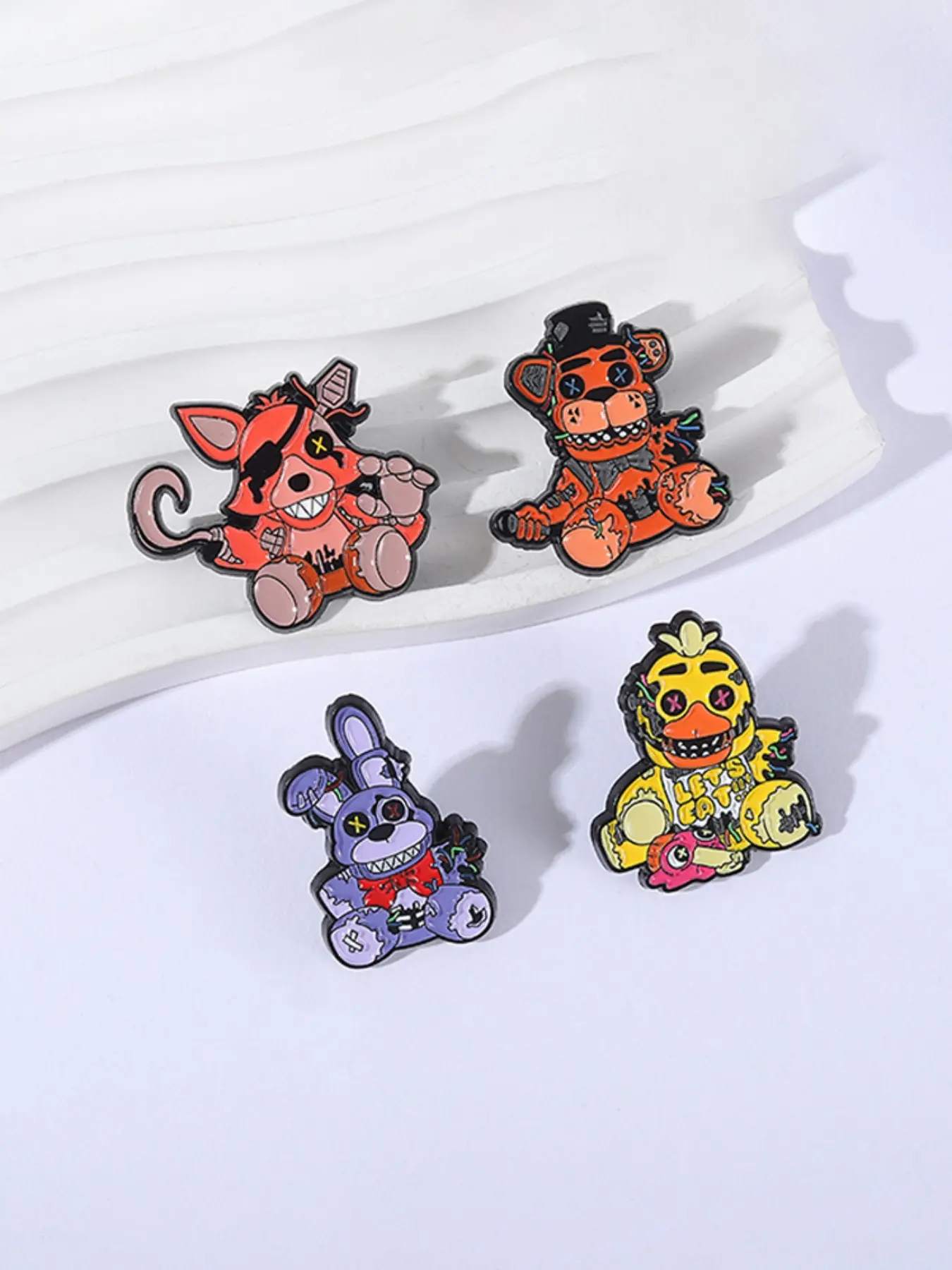 4pcs/set Five Nights at Freddy's Cute Enamel Pins, Decor Pins with