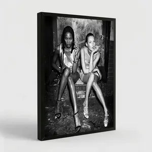 NBHYK Naomi Campbell & Kate Moss Smoking Poster Black And White Print Fashion Wall Art for Teen Girl Room Decor Eco-Friendly Material Fade-Resistant Waterproof UV-Protected - Decoration Items