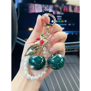 Women's Pearl Chain Sparkle Cherry Fashion Car Keychain, Creative Bag Decoration Charm, Stylish Key Ring Gift Choice, All Seasons, Keychain For Bags