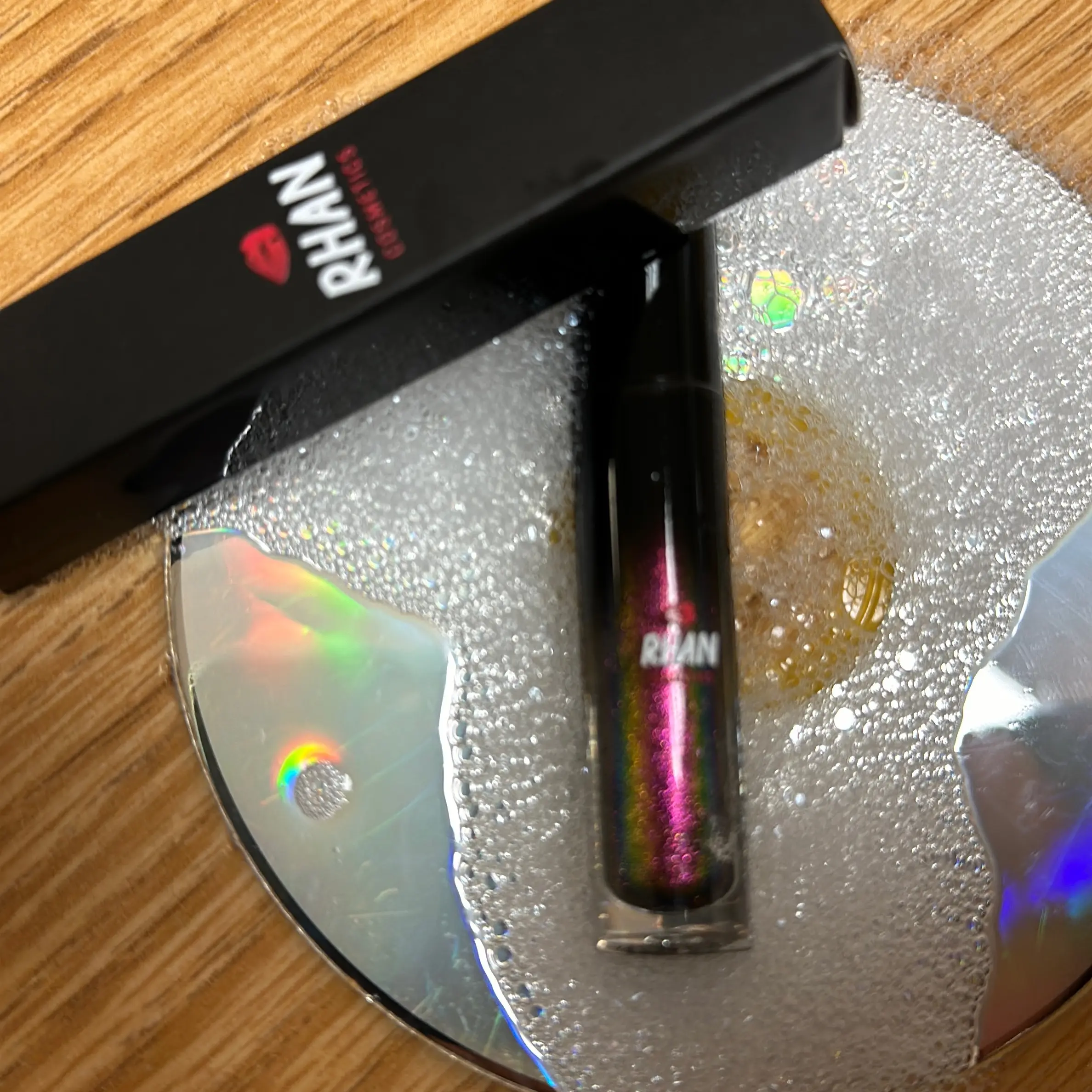 Glitter lip gloss